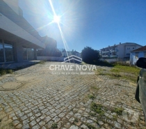 Comprar Loja Santa Maria da Feira - Fotos para Loja ampla em Lourosa